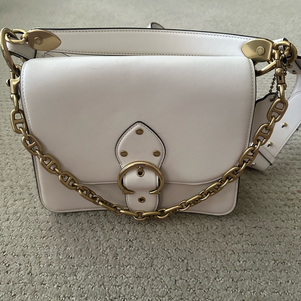 Cream Coach Beat bag nwot